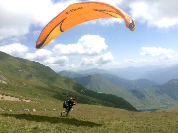 Gudauri jeep tour paragliding
